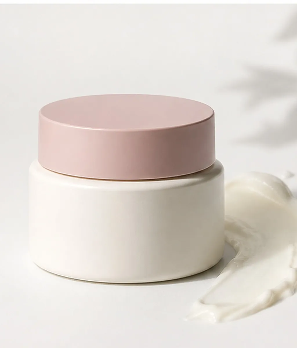 Peptide Renewal Cream — Night nourishment, soft support
